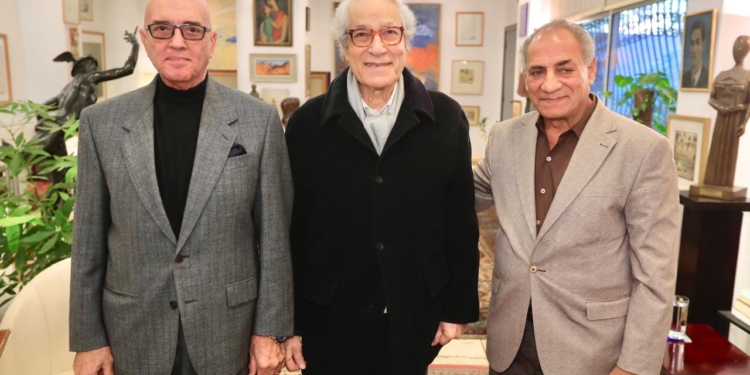 مجلس أمناء مؤسسة فاروق حسني يعتمد ترشيح الفنان محمد مندور لجائزة الاستحقاق الكبرى