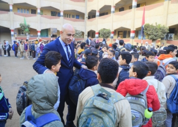 وزير التعليم يتابع انطلاق الترم الثاني بجولة مفاجئة لـ6 مدارس بالدقهلية