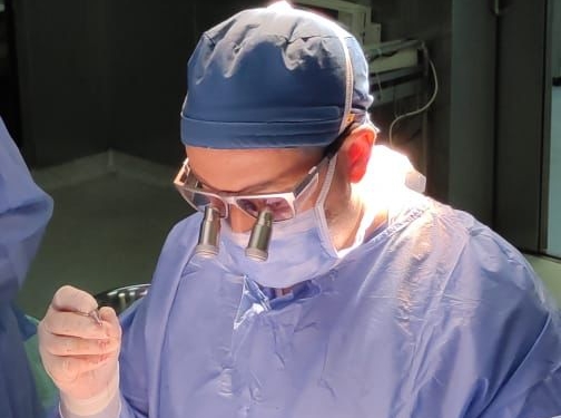 رئيس جامعة القاهرة يعلن نجاح فريق طبى فى إجراء أول جراحة قلب مفتوح لطفل من غزة بمستشفى أبو الريش الياباني