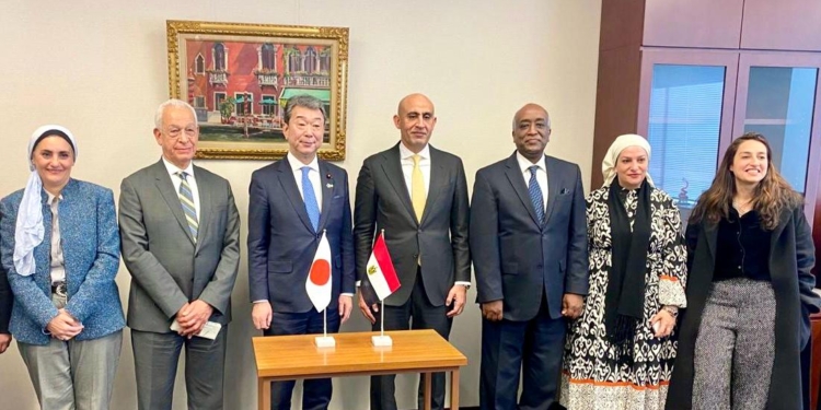 «عبداللطيف» يلتقي رئيس لجنة التعليم بالبرلمان اليابانى لتعزيز العلاقات الثنائية