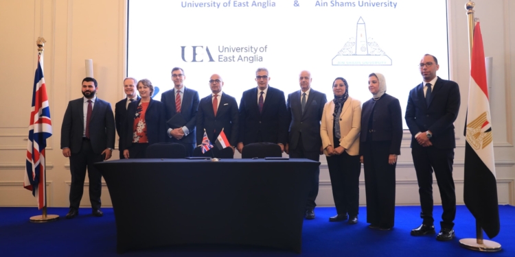 تفاصيل توقيع مذكرات تفاهم بين جامعات حكومية وخاصة وبريطانية