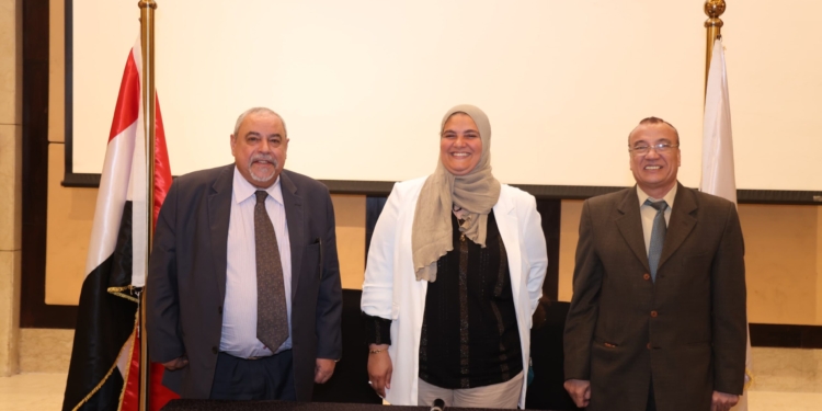 بروتوكول تعاون بين “بحوث الفلزات” و”معهد الوادي العالي للهندسة والتكنولوجيا”