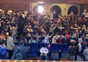 رئيس جامعة أسوان يشارك ذوي الهمم في إفطار جماعي