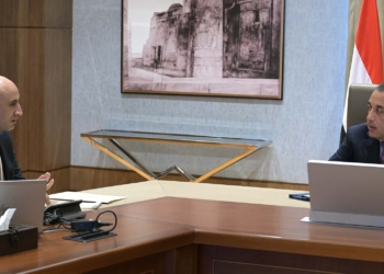 عبداللطيف لـ مدبولي: نسب حضور الطلاب للمدارس 85% وتعاونا مع إيطاليا لتطوير مدارسنا الفنية