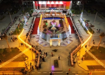 بحضور 2500 وبطول كيلو متر.. جامعة المنيا تنظم أضخم مائدة إفطار جماعي