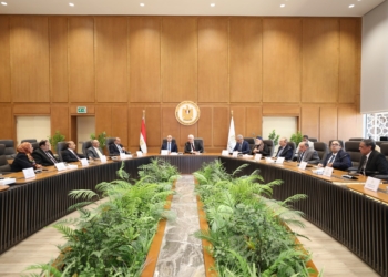 تشكيل مجلس أمناء جامعة بني سويف الأهلية.. حسين خالد رئيسًا والمرسي أحمد نائبًا