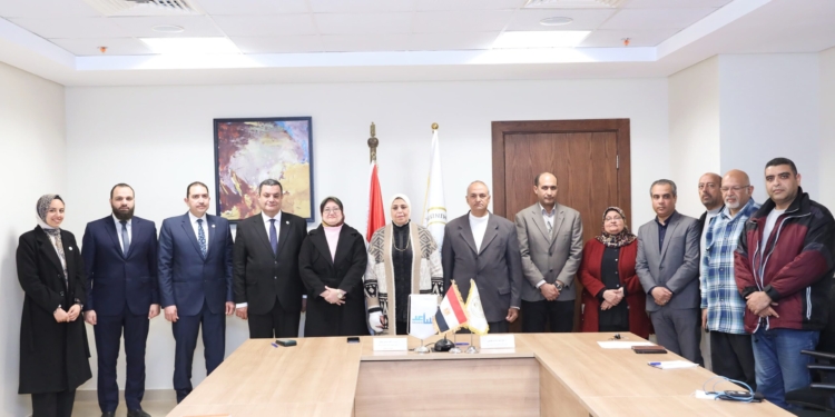 بروتوكول تعاون مع “ساعد للتنمية والتطوير” لدعم مدارس المكفوفين تكنولوجيا