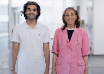 تليفر للإدارة باوتاوا كندا تكرم طالب بجامعة مصر للمعلوماتية