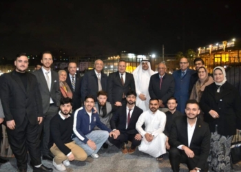 رئيس جامعة الإسكندرية يشارك الطلاب الوافدين مائدة الإفطار