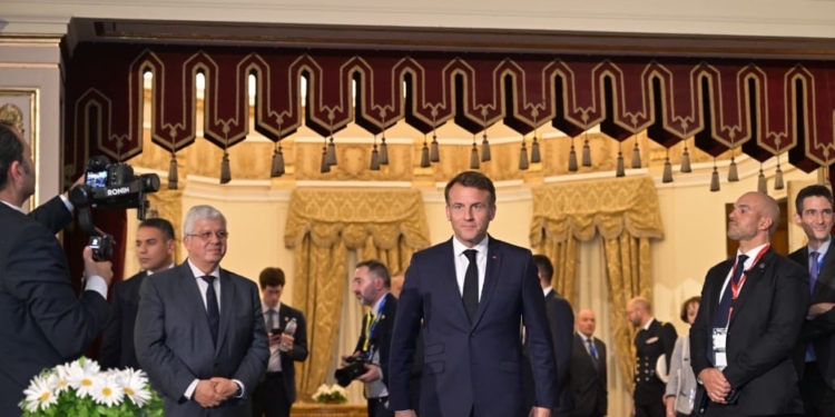 زيارة تاريخية للرئيس الفرنسي إيمانويل ماكرون لجامعة القاهرة