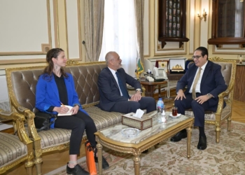 رئيس جامعة القاهرة يستقبل السفير اليوناني بمصر لبحث سبل تعزيز التعاون المشترك