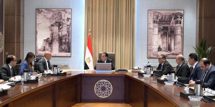 «مدبولي» يوجه وزير التعليم بالتركيز على التخصصات المؤهلة لسوق العمل