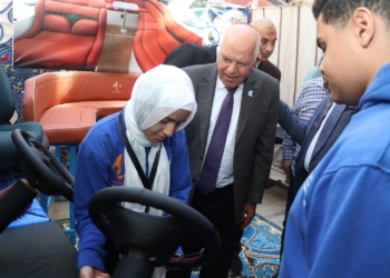 “نقيب المعلمين” يشارك بمعرض “اصنع وابدع” للتعليم الفني بالقاهرة