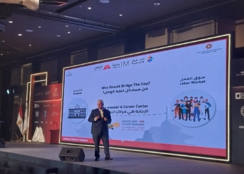 عاشور: العالم يحتاج إلى 20 مليون وظيفة ومصر الأولى عالميا في توافر المقومات