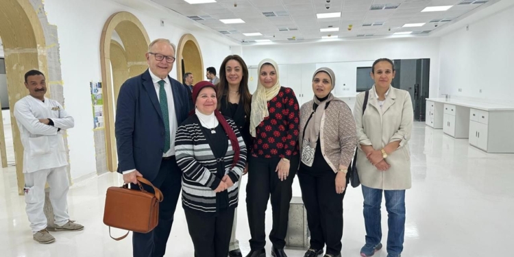 “قصر العيني” يتسقبل وفدا من جامعة كريستيان ألبريشت بكيل الألمانية