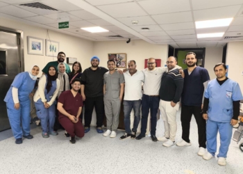 قصر العيني ينجح في إجراء ولادة قيصرية لحالة حرجة باستخدام جهاز الإيكمو