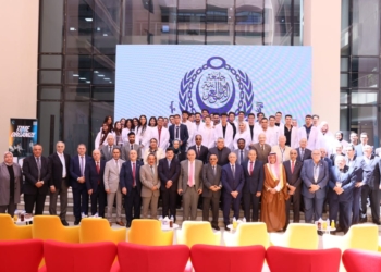 وزير النقل اليمني يشيد بتطور الأكاديمية العربية  ويؤكد: ثمرة ناجحة للعمل العربي المشترك