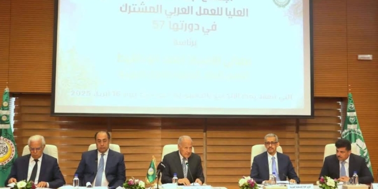 رئيس الأكاديمية العربية فى تونس