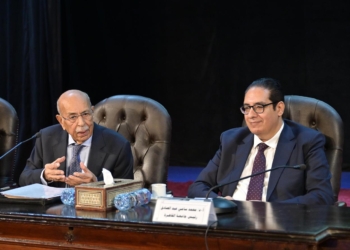 د مفيد شهاب فى رحاب الجامعة وطابا