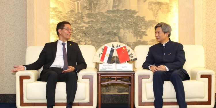 رئيس جامعة بنها يلتقى رئيس جامعة وسط الصين الزراعية