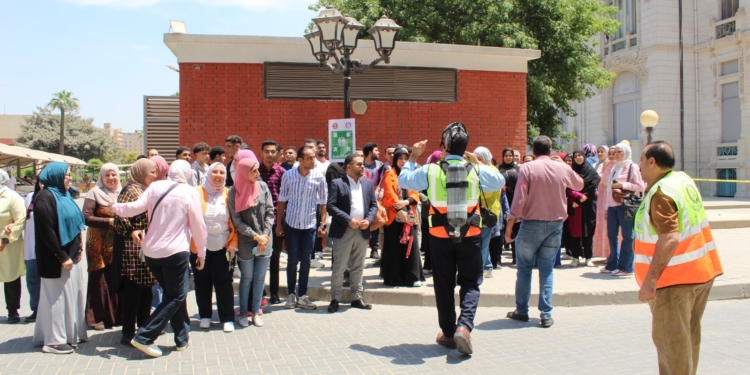 “إعلام عين شمس” تنظم دورة لإدارة الأزمات والكوارث بالتعاون مع إدارة الدفاع المدني