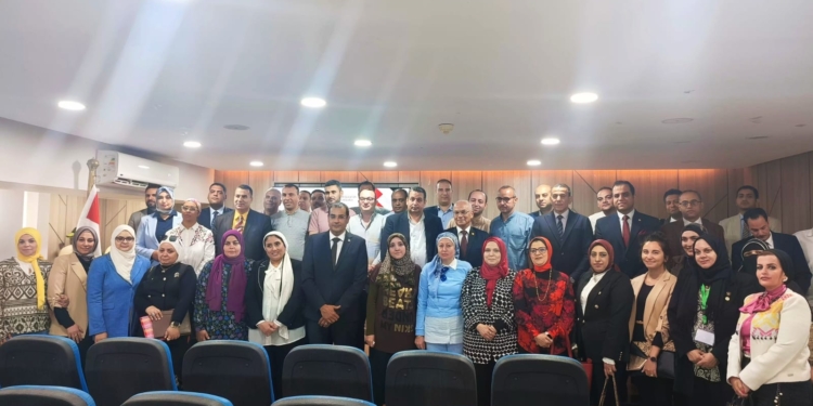 “الوافدين” تبحث تطوير منظومة الطلاب استعدادًا للتنسيق للعام الجامعي الجديد