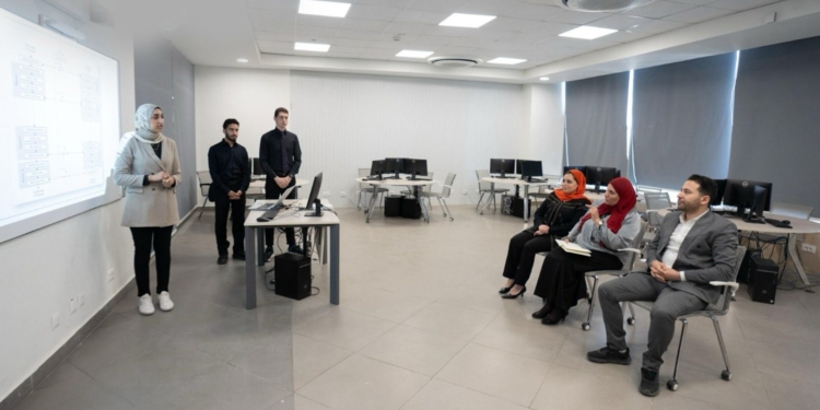 فريق طلابي بجامعة مصر للمعلوماتية يفوز بمنحة من هيئة تنمية صناعة تكنولوجيا المعلومات “ايتيدا”