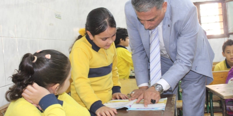 تشكيل لجنة لحل مخالفات مدرسة ثانوي صناعي بالجيزة