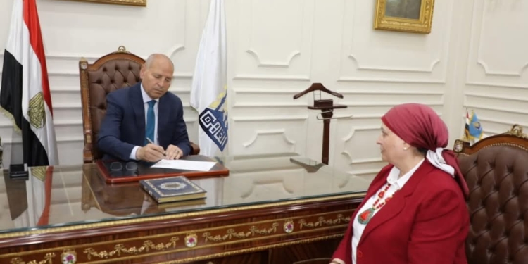 6 طلاب بالقاهرة يتصدرن قائمة أوائل الدبلومات الفنية 2026 "تفاصيل"