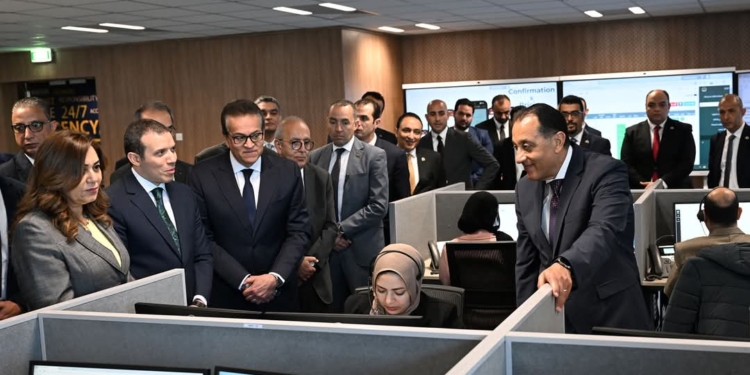 رئيس الوزراء يفتتح المقر الرئيسي الجديد لهيئة الاسعاف المصرية