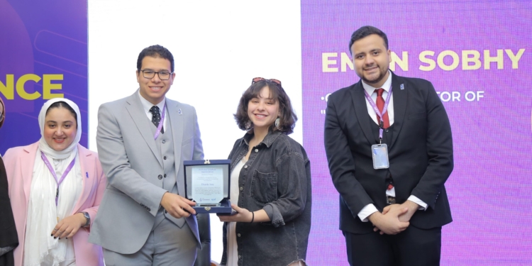 انطلاق مؤتمر الاتحاد المصري لطلاب كلية الصيدلة