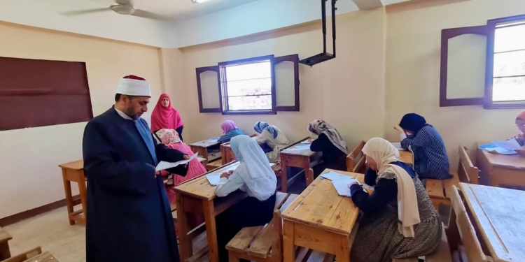 هدوء بلجان شهادات القراءات بمنطقة الشرقية الأزهرية