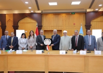 رئيس جامعة الأزهر يوقع برتوكول تعاون مع البنك الأهلي المصري لتدريب الطلاب