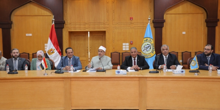 مجلس شئون التعليم بجامعة الأزهر يتابع امتحانات الفصل الدراسي الثاني بمختلف الكليات