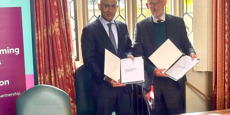«التعليم» تتعاون مع Cambridge University لتطوير تدريس الإنجليزية وتدريب المعلمين