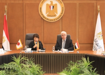 وزير التعليم العالي يبحث سبل التعاون مع وزيرة التعليم والثقافة اليابانية