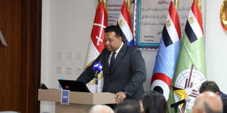 دور الإعلام في حماية الأمن الفكري… موضوع رسالة زمالة محمد كمال في كلية الدفاع الوطني