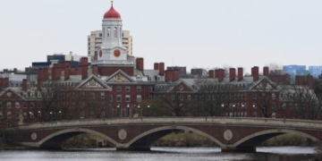 ترامب: أدرس سحب 3 مليارات دولار من تمويل جامعة هارفارد