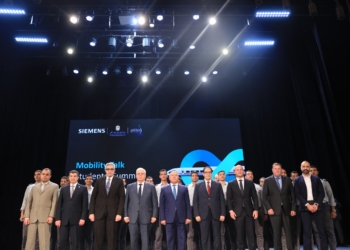 كامل وعاشور يفتتحان الملتقى الطلابي الأول من نوعه في وظائف  السكك الحديدية