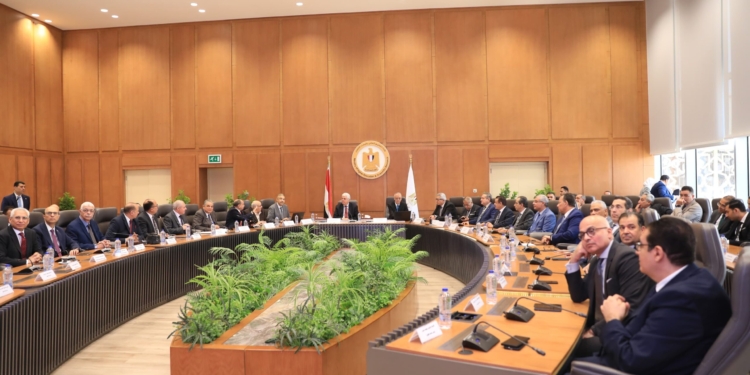 أبرزها عين شمس والقاهرة.. قرارات جمهورية بإنشاء 12 جامعة أهلية جديدة