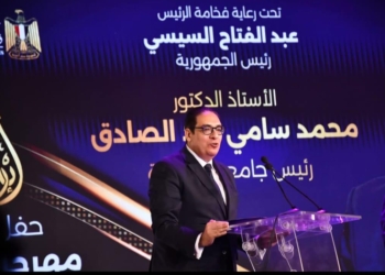 رئيس جامعة القاهرة د سامى عبد الصادق