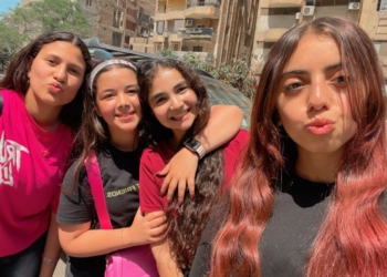 فرحة البنات بنهاية الامتحانات