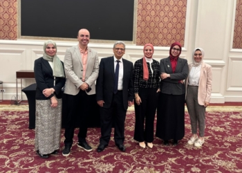 الجامعة الأمريكية تطلق مبادرة اارعاية الصحية