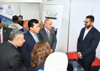 وزير الشباب يفتتح ملتقي ” توظيف مصر “