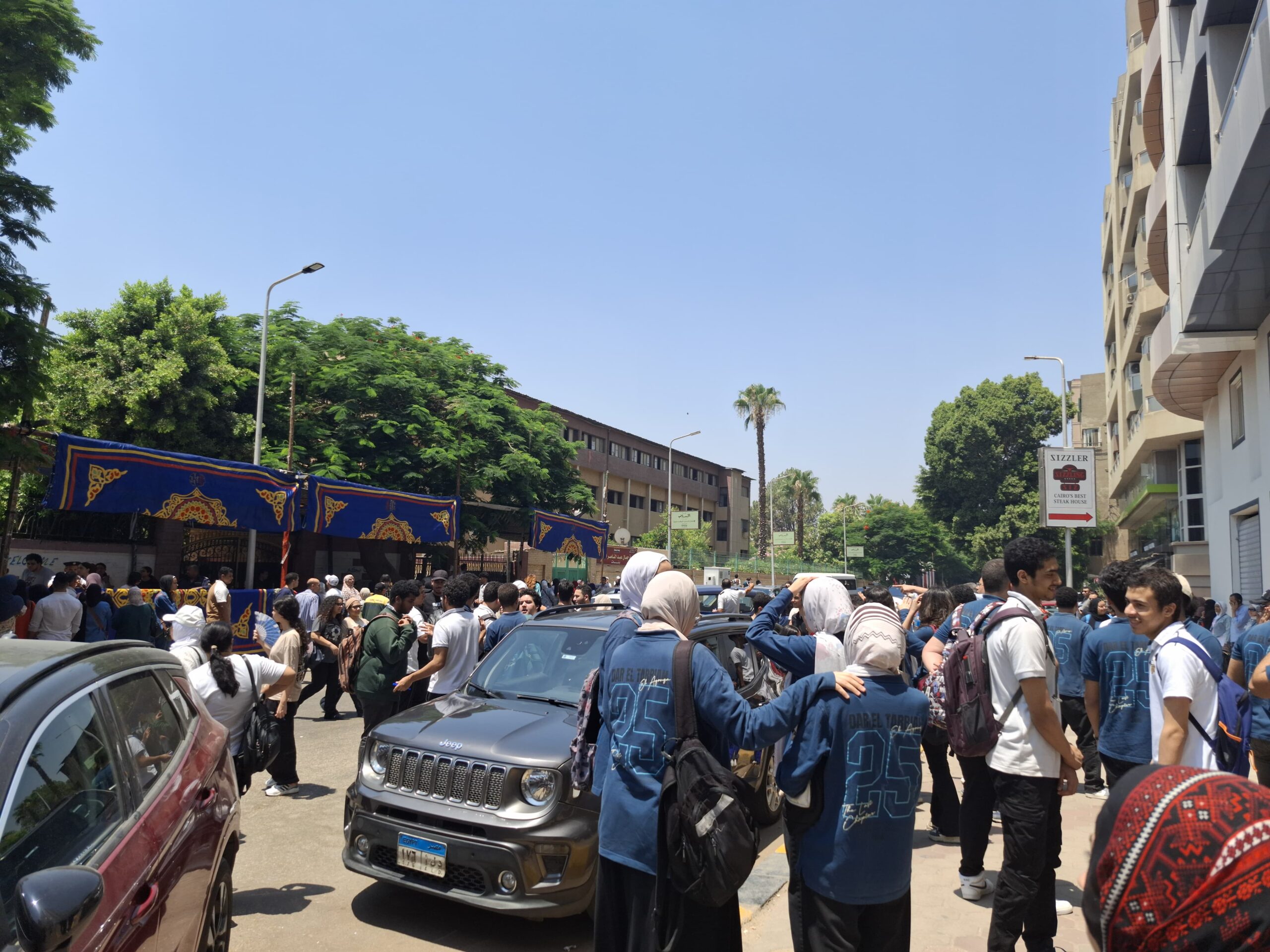 الثانوية العامة 2025.. طلاب: استلمنا الأسئلة متأخر 10 دقائق ورفضوا تعويضنا