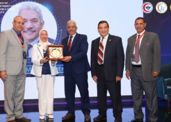 نائب رئيس جامعة الأزهر يفتتح المؤتمر الدولي السابع لقسم جراحة العظام بكلية طب البنات ويشيد بدعم الإمام الأكبر لكافة قطاعات الجامعة ونفاخر بما تحقق من إنجازات