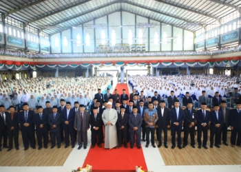 رئيس جامعة الأزهر يختتم زيارته لإندونيسيا بزيارة معهد وجامعة دار السلام كونتور