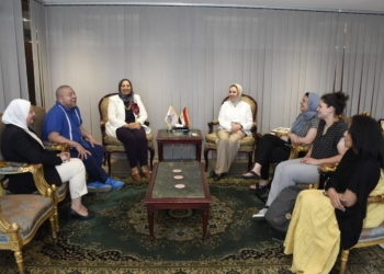 جامعة عين شمس تستقبل وفدًا من مكتبة إينوك برات الأمريكية