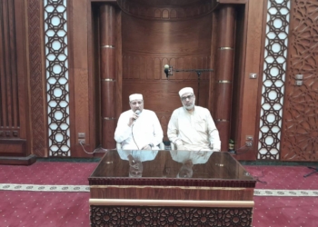 نائب رئيس جامعة الأزهر للوجه القبلي يشارك في جلسة علمية لمواصلة تفسير سورة المائدة " للإمام القرطبي " بجامع البقلي بأسيوط