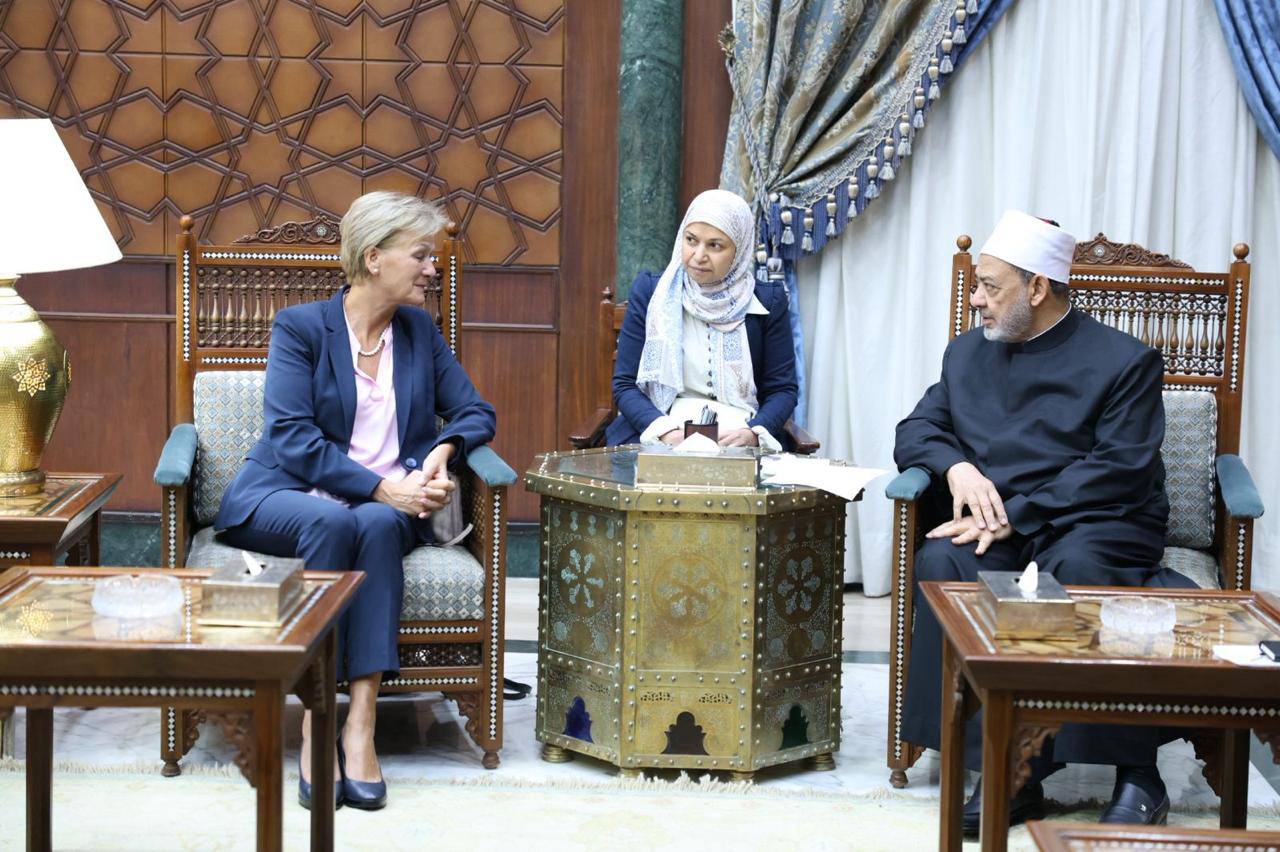 شيخ الأزهر الشريف يستقبل سفيرة الاتحاد الأوروبي ويؤكد: ما يحدث في غزة إبادة جماعيَّة ومَن يقف وراءها يروِّج لفلسفات استعمارية